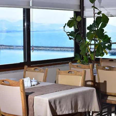 Temiz Otel 3*